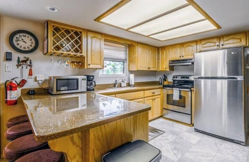 Ruidoso Cabin | Mountain Views | Hot Tub | Dog Run | Sleeps 6