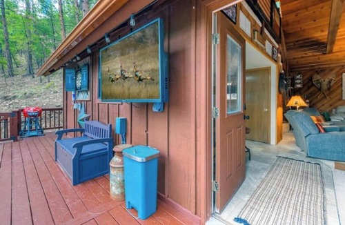 Ruidoso Cabin | Mountain Views | Hot Tub | Dog Run | Sleeps 6
