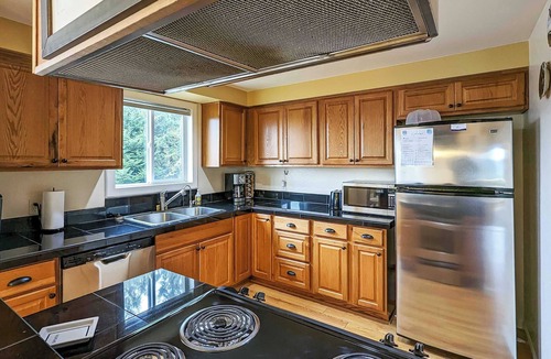 Sequim House | Mountaun Views, Fireplace, Near Downtown Sequim