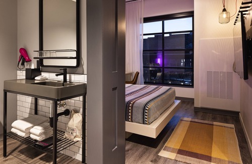Old Market Hotel | Moxy Omaha Downtown