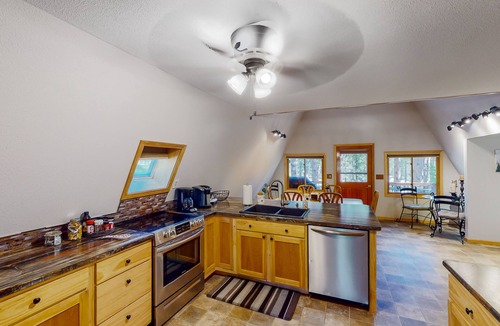 Sturgis House | Mtn-view home + cabin with wrap-around deck, grill, streaming, washer/dryer, AC
