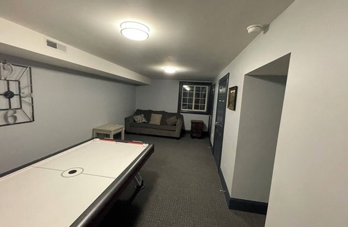 Nauvoo House | Mulholland 5 bedroom house in nauvoo with six bath and basement has a bunk room.