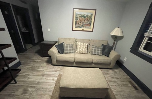 Nauvoo House | Mulholland 5 bedroom house in nauvoo with six bath and basement has a bunk room.
