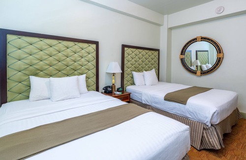 Tyrone Hotel | Murray Hotel