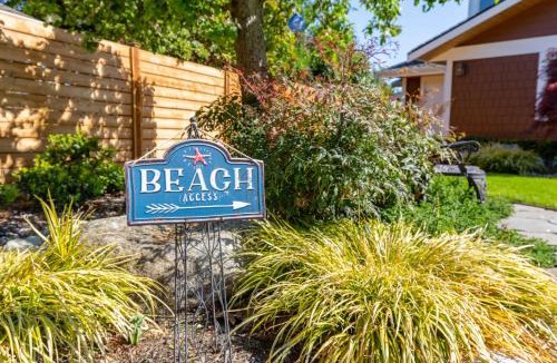 Freeland House | Mutiny Bay Ocean Breeze Retreat by AvantStay