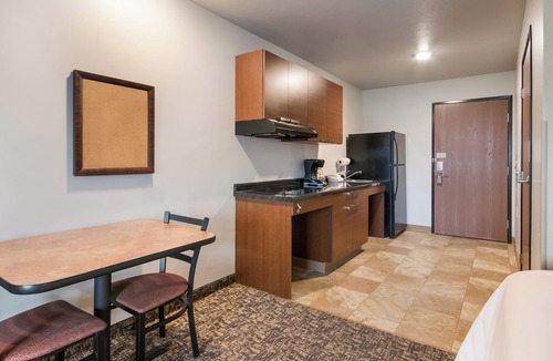 Fort Pierre Hotel | My Place Hotel - Ft. Pierre, SD