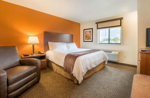 La Vista Hotel | My Place Hotel-South Omaha/La Vista, NE