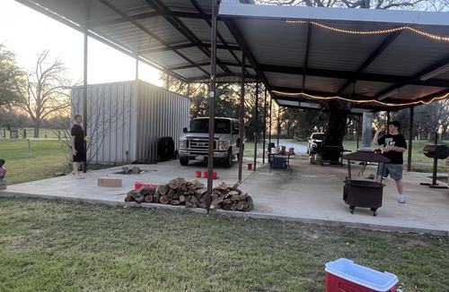Dennis House | Myers Corner ~ Brazos River Cabin with RV Additional Rv hook up on site