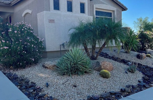 Tramonto House | N Phoenix Gem Updated Cozy Desert Mtn Views 2 pools