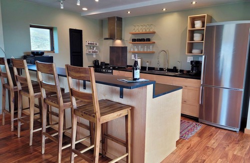 Twisp House | Nanasu-Set on 20 acres with Outstanding Views of the Methow!