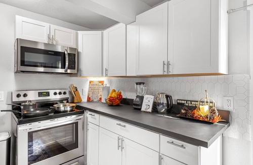 West Hills House | Naval and National Airport, WiFi, Free parking,