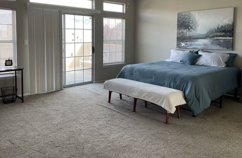 Northeast Heights House | NE Heights Home! Mountain and city Views!