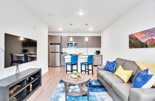 Jewell Heights - Hoffman Heights Apartment | Near DIA/Hospitals-Gorgeous Home!