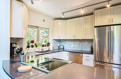 Sequim House | Near Downtown, GameLoft, Sleeps 8, Pets Welcome
