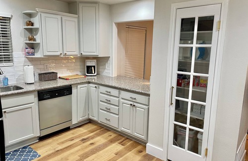 McKinney House | Near McKinney Square! Charming 3 BR house with garage and huge yard