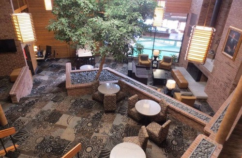 Kimball Junction Hotel | Near Outdoor Attractions, Comfy Unit, Pool and Parking