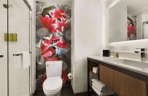 Whittier Hotel | Near Pearl Street | Pool. Spa + On-Site Dining