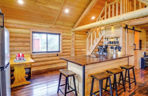 Forks Apartment | Near Trails & Rivers! 'Trybett Cabin' in Forks