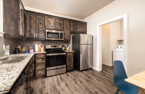 Denton House | Near UNT + Downtown Square - Spacious Group Stay