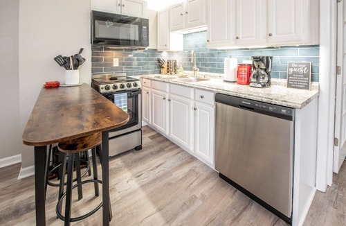 Smithville Apartment | Nestled in the heart of downtown Smithville, MO