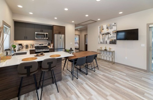 Pinehurst House | New 3-bedroom barrier-free modern detached house