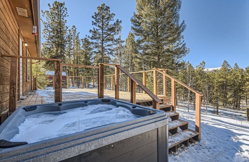 Bailey House | NEW! Bailey Bliss: Hot Tub, Views, & Fast Wifi