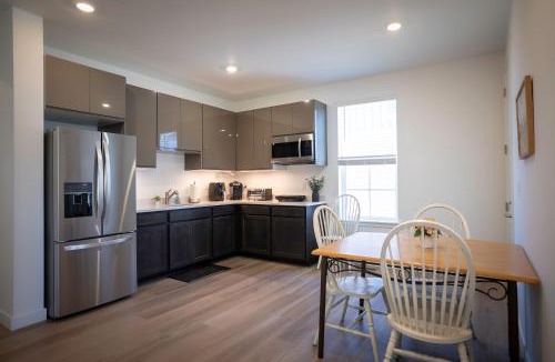 Castle Rock House | New Build 1BR Home Stunning Views Denver Access
