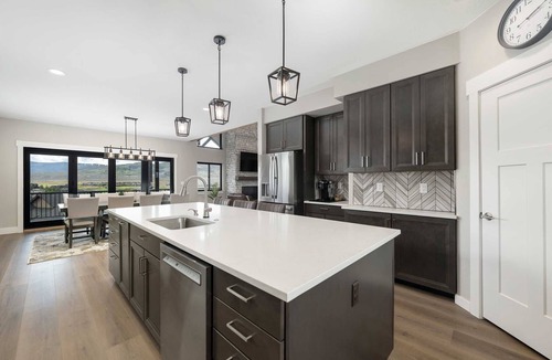 Grand Elk Ranch House | New built, stunning home with Hot Tub, 5/4, near Granby Ranch - sleeps 16