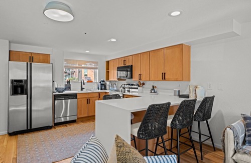 Downtown Condo | New Listing! Executive Rental - Steps to Vibrant Pearl Street Mall