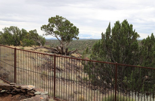 Show Low House | New Listing! Luxury cliff-side retreat. Isolated & Serene with EPIC views.