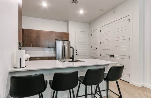 Edmond Apartment | New LUX 2Bed Apt @ UCO