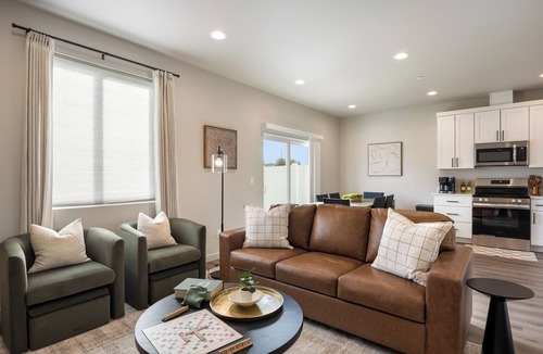 Ephrata House | NEW Luxe Decor + Foosball + Air Hockey | Sleeps 10