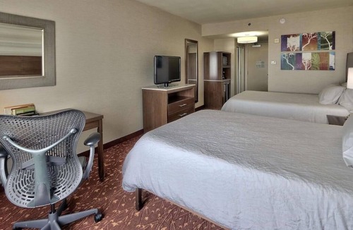Albuquerque House | New Mexico Escape! 2 Family-Friendly Units, On-site Pool! Close to ABQ BioPark!