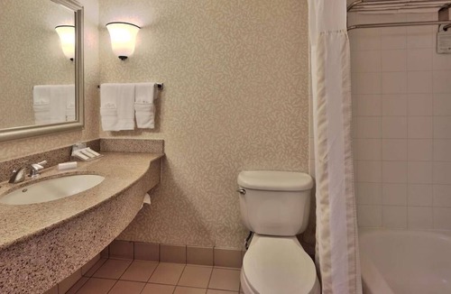 Albuquerque House | New Mexico Escape! 2 Family-Friendly Units, On-site Pool! Close to ABQ BioPark!