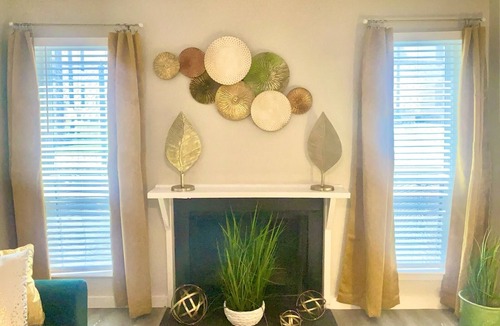 Lake Highlands Apartment | (NEW)Nicely Decorated 1 Bedtoom (2) 70 inch tvs. New!