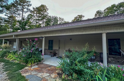 Mount Ida House | New Ouachita River Access, Swimming, Blufftops, Private Groomed Forest Trails