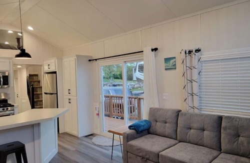 Moses Lake Cabin | New Park Model Home 2