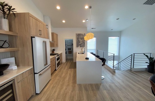 Garden City House | New townhome near the Eagle BikePark. Central to downtown Boise, Eagle, Meridian