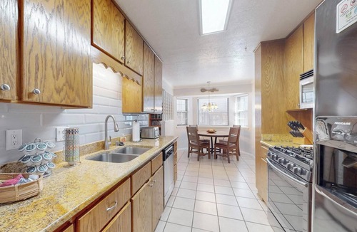 Northeast Heights House | NEW Updated, Private 3/2 Home(King)Near Balloon Fiesta Park, Quiet Neighborhood!