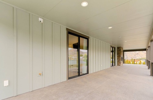 Orondo House | Newly built home with mountain & lake view, great deck, pool, marina & clubhouse