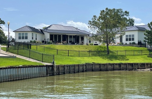 Pointblank House | Newly built Lake House, 5+ bdrm, 3baths, pool, and indoor pickleball/basketball.
