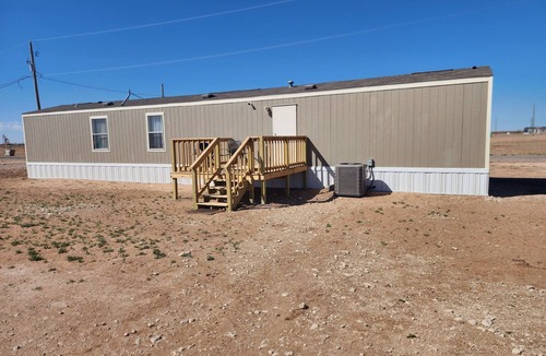 Stanton House | Newly furnished spacious home out in the stix w peace n quiet