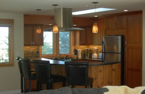 Devil's Thumb - Rolling Hill House | Newly Remodeled, Family Friendly Mountain View Home With Hot Tub