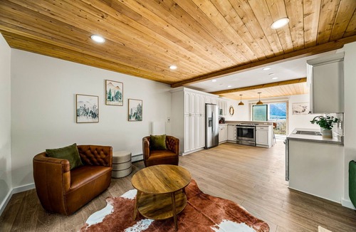 Hermosa House | Newly Remodeled Mountain Cabin w/Epic Views, A/C, Optional Hot tub, 2 Kitchens
