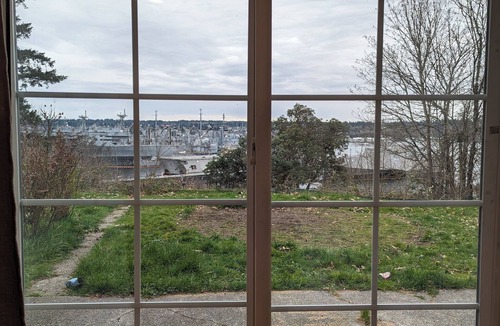 Navy Yard City Apartment | Newly renovated apartment with WiFi in charming Bremerton