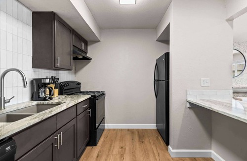 Springfield Apartment | Newly Renovated Unit in Central Spfld! #203