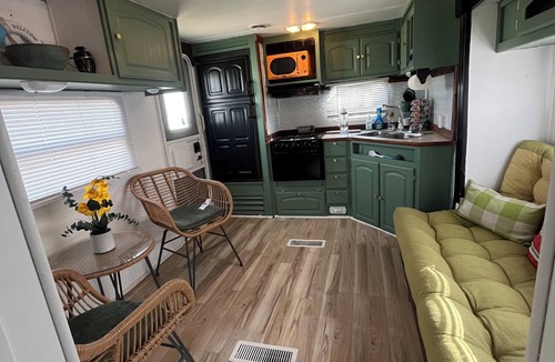Cameron RV Rental | Nice campground with AC in charming Cameron next to beach and LNG plant.