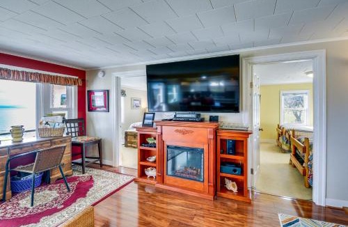 Port Hadlock House | Oak Bay Beach House in Port Hadlock