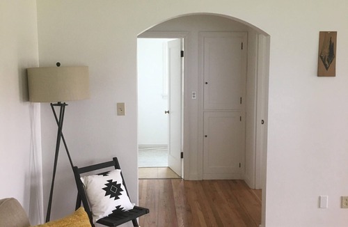 Omak House | Oak Street Farm House