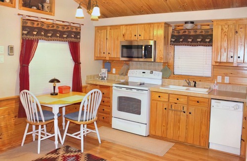Animas Cabin | Observatory Cabin Near Rodeo & Animas, NM & Portal, AZ